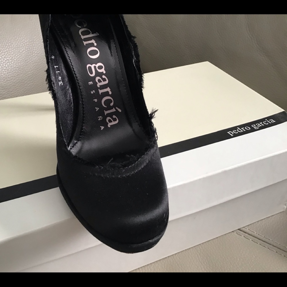 Pedro Garcia Black Satin Row Edge High Heel Pumps